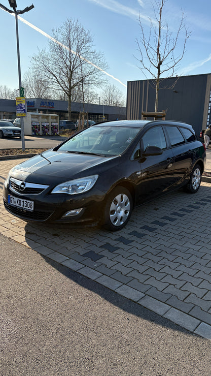 Opel Astra J 1.7 CDTI | 2011 | Diesel | Întreținut | Euro 5